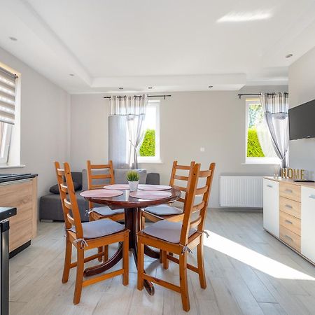 Przyjazna Osada - Domki I Apartamenty Darlowo Ngoại thất bức ảnh