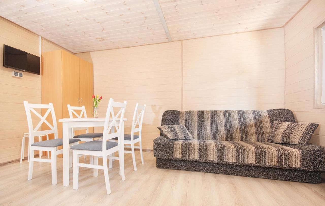 Przyjazna Osada - Domki I Apartamenty Darlowo Ngoại thất bức ảnh