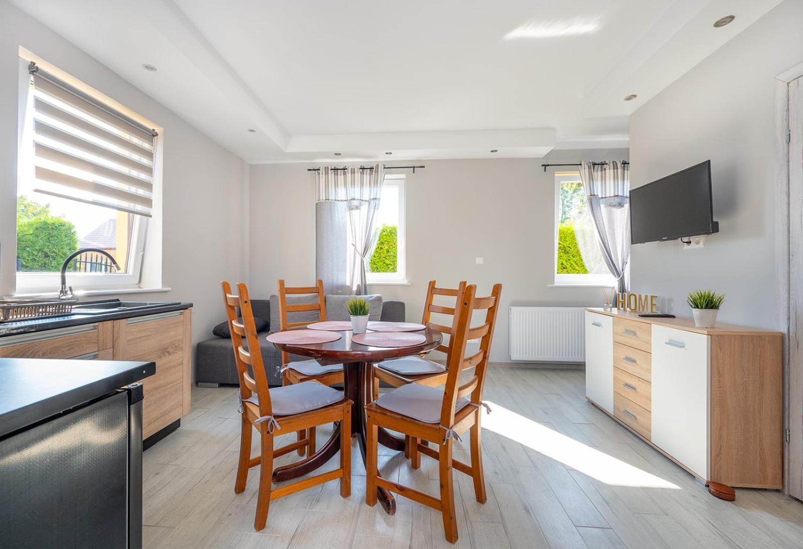 Przyjazna Osada - Domki I Apartamenty Darlowo Ngoại thất bức ảnh